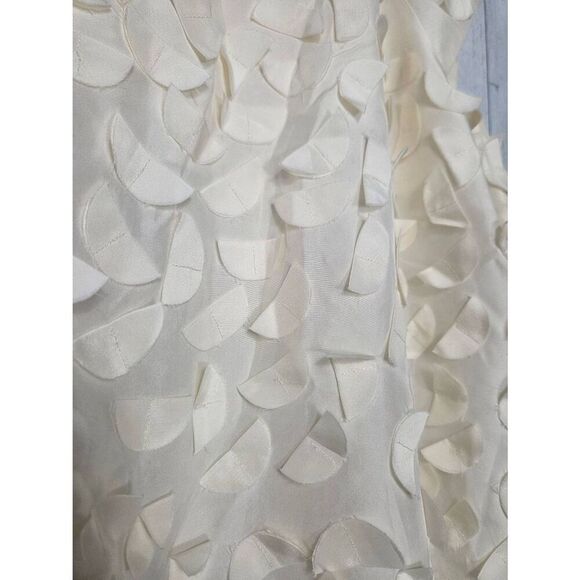 Talbots 100% Silk Flutter Half Moon Cap Sleeved Blouse Cream Sz L EST - Picture 5 of 7